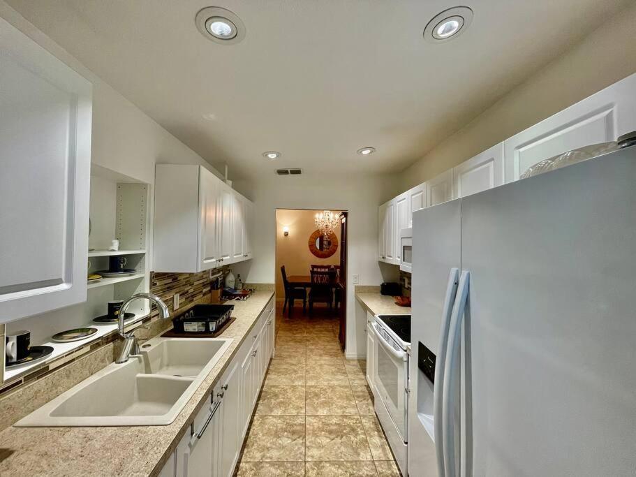 Cozy Modest Home Near Universal Studios/Volcanobay Orlando Buitenkant foto